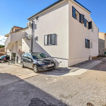 Apartments Monika * Zaboric